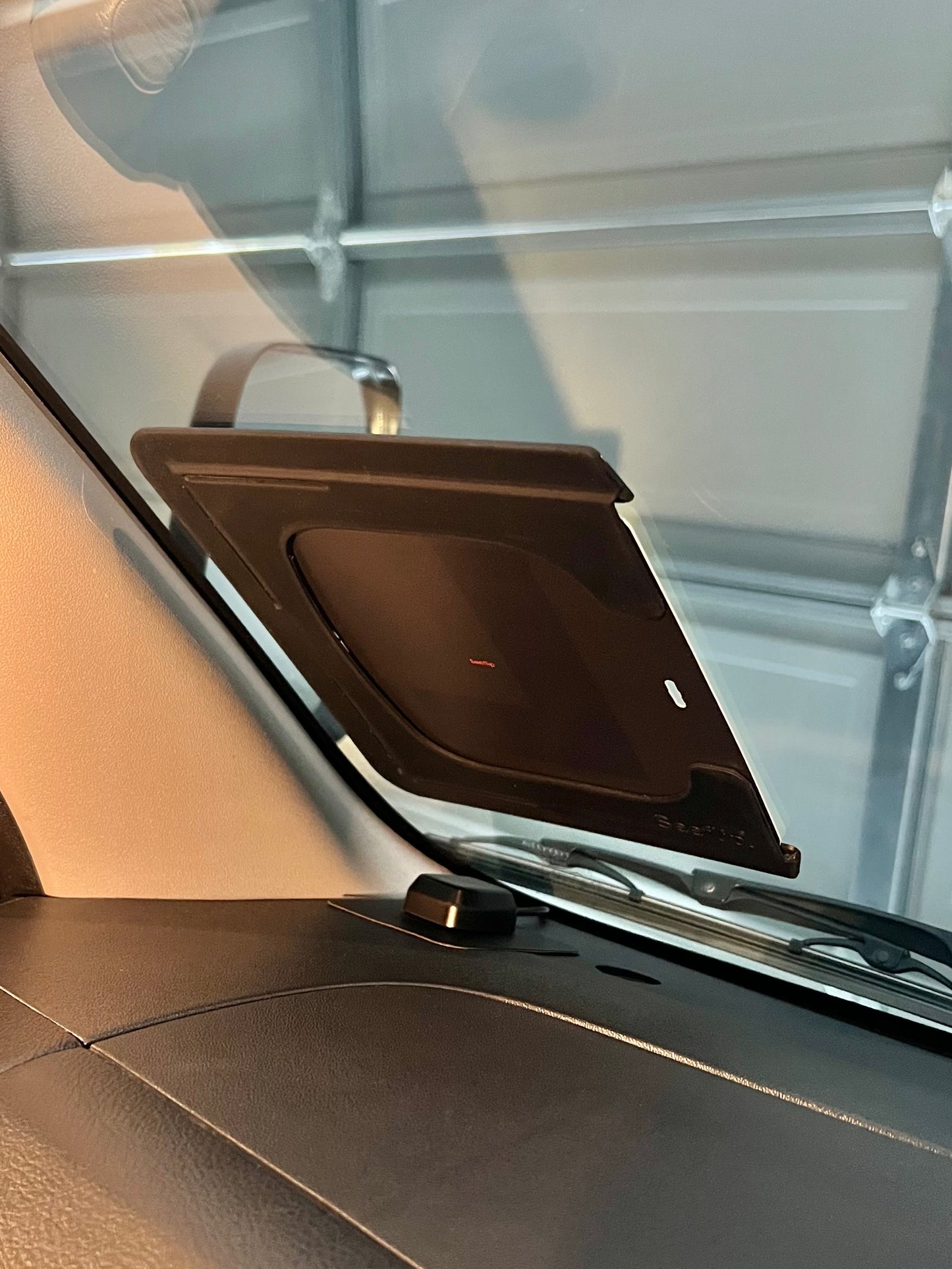 Seeflip | L Plate Set